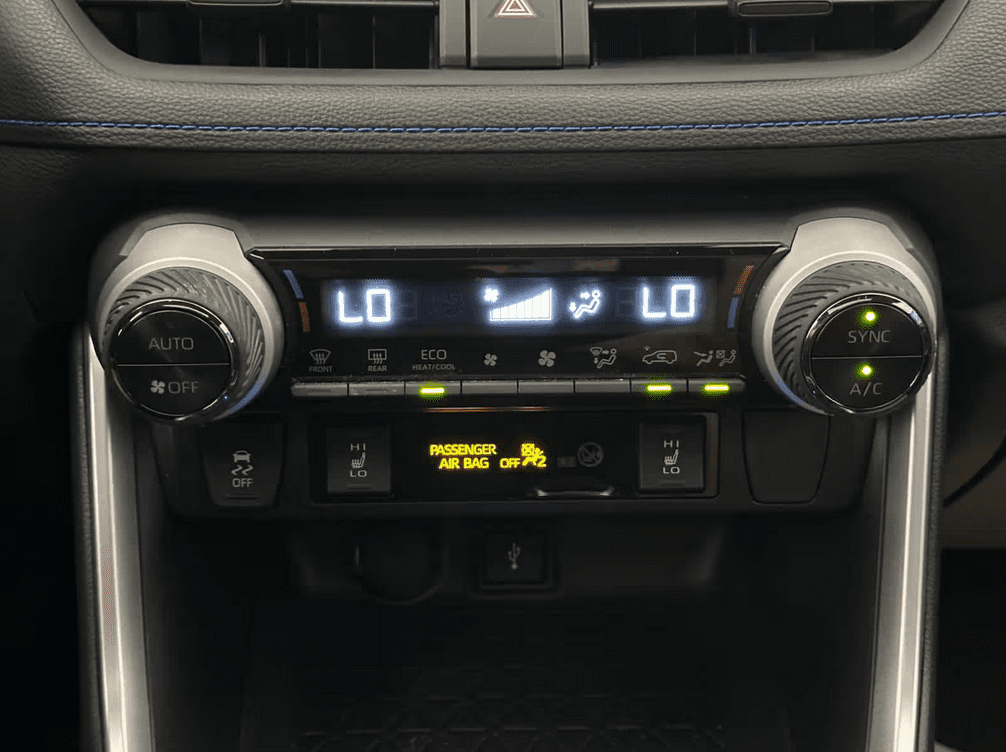 Image of 2022 Toyota RAV4 Hybrid SE