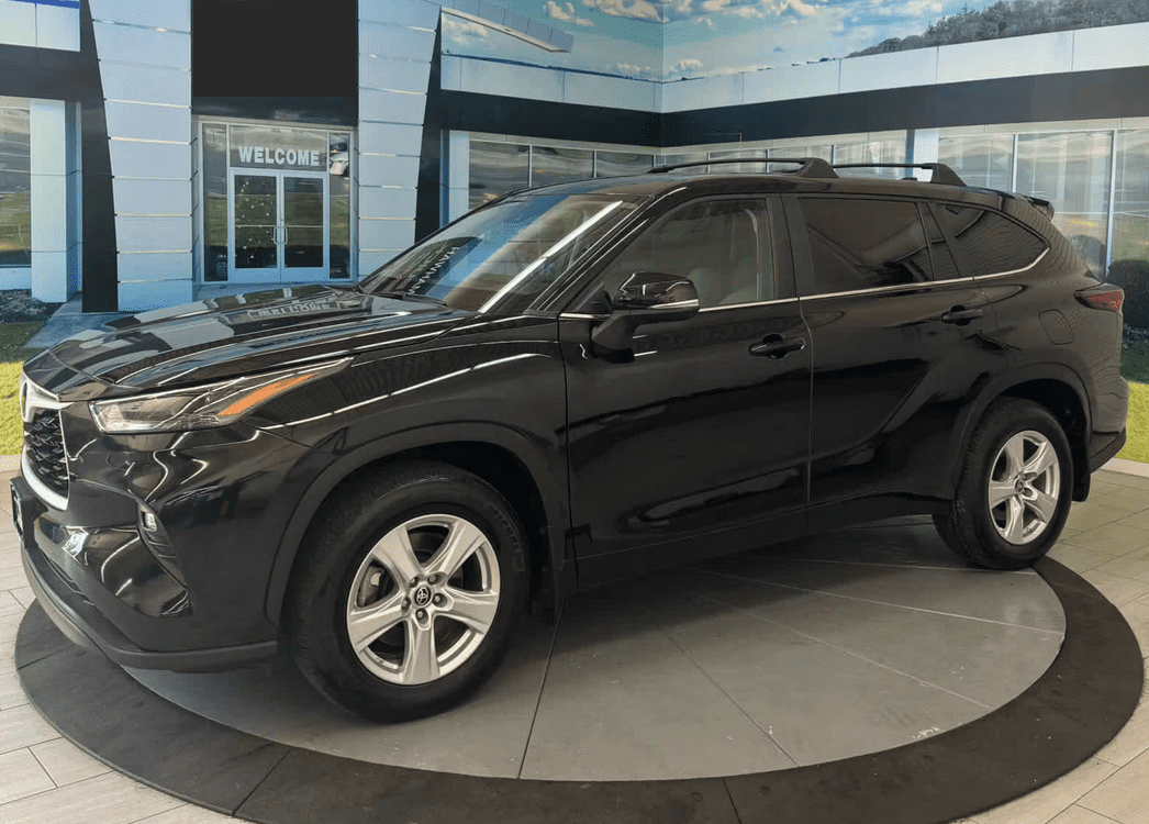 Image of 2024 Toyota Highlander LE