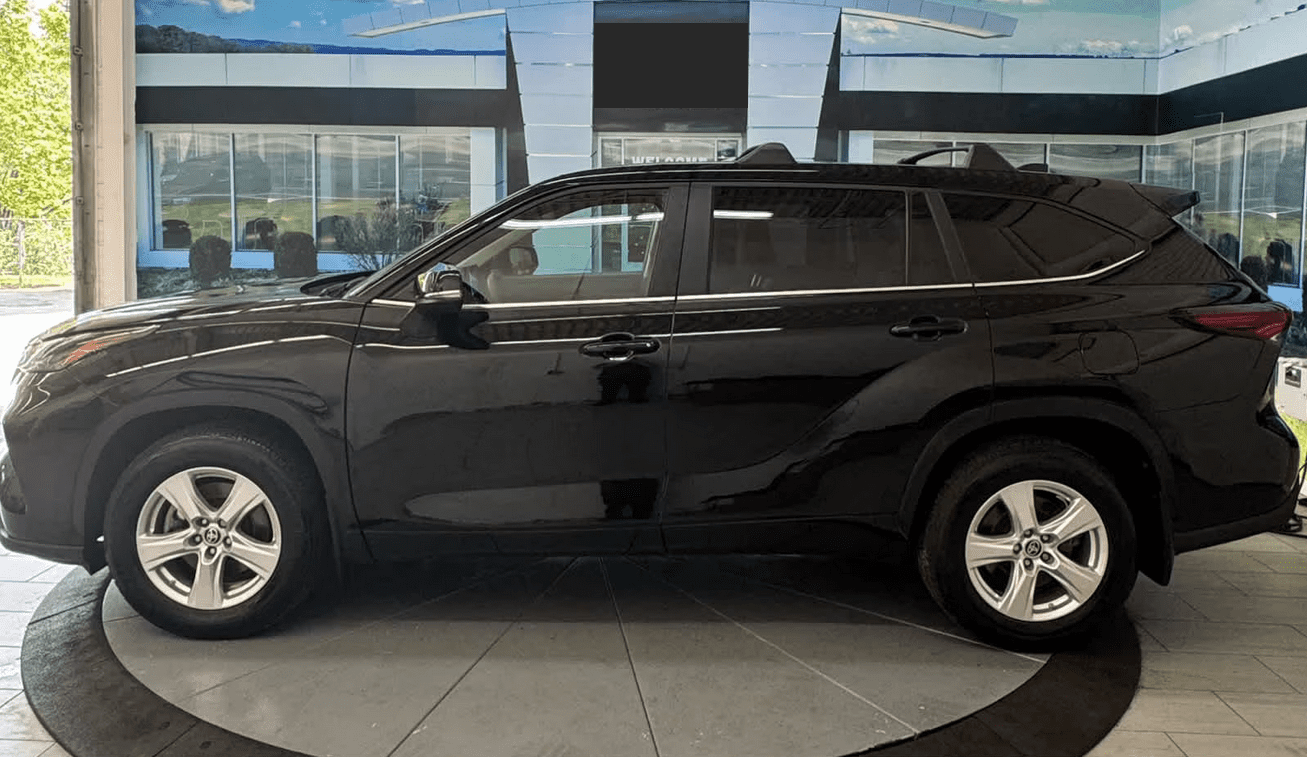 Image of 2024 Toyota Highlander LE