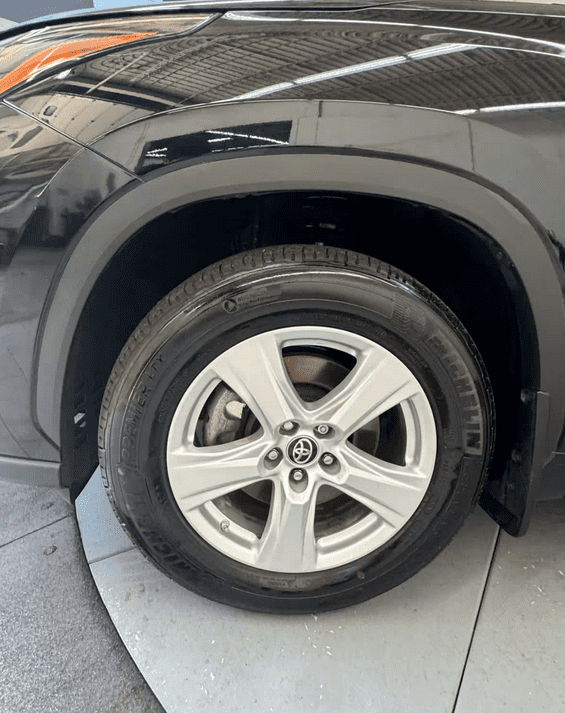 Image of 2024 Toyota Highlander LE