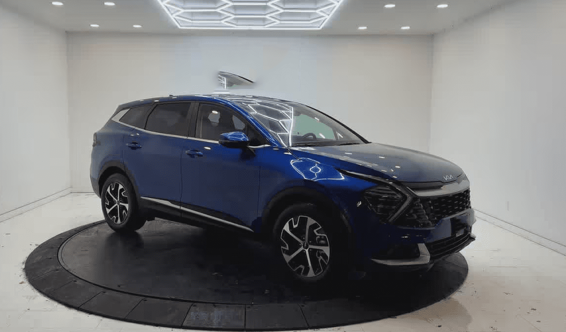2025 Kia Sportage EX's photo