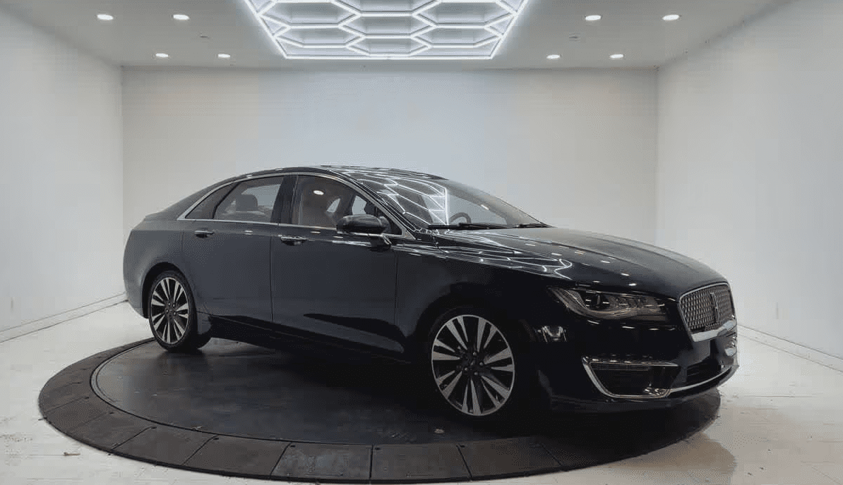 2018 Lincoln MKZ Reserve's photo