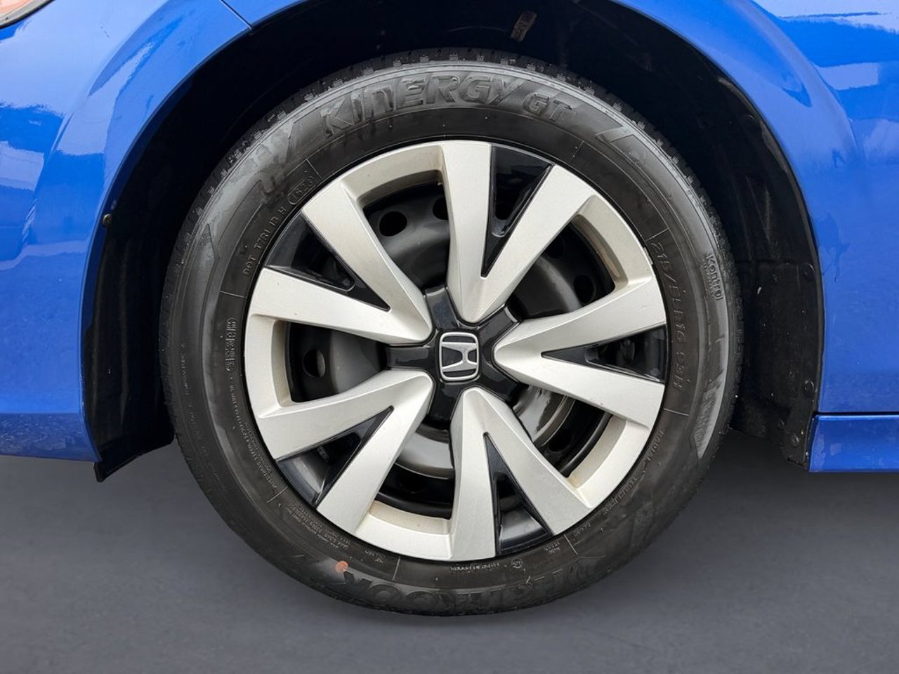 2024 Honda Civic LX - Photo 14